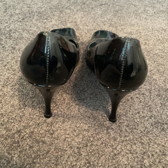 Stuart Weitzman black patent leather pump size 6.5 - Picture 5 of 11